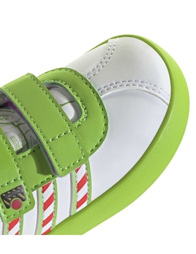 Tenis adidas para niño court buzz